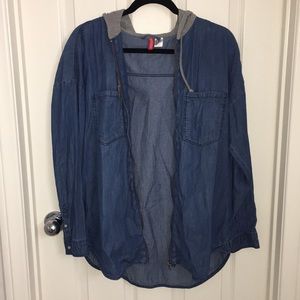 Zipped Denim Jacket